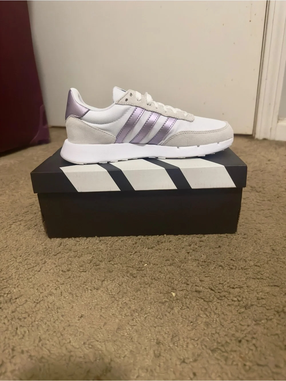 adidas low top